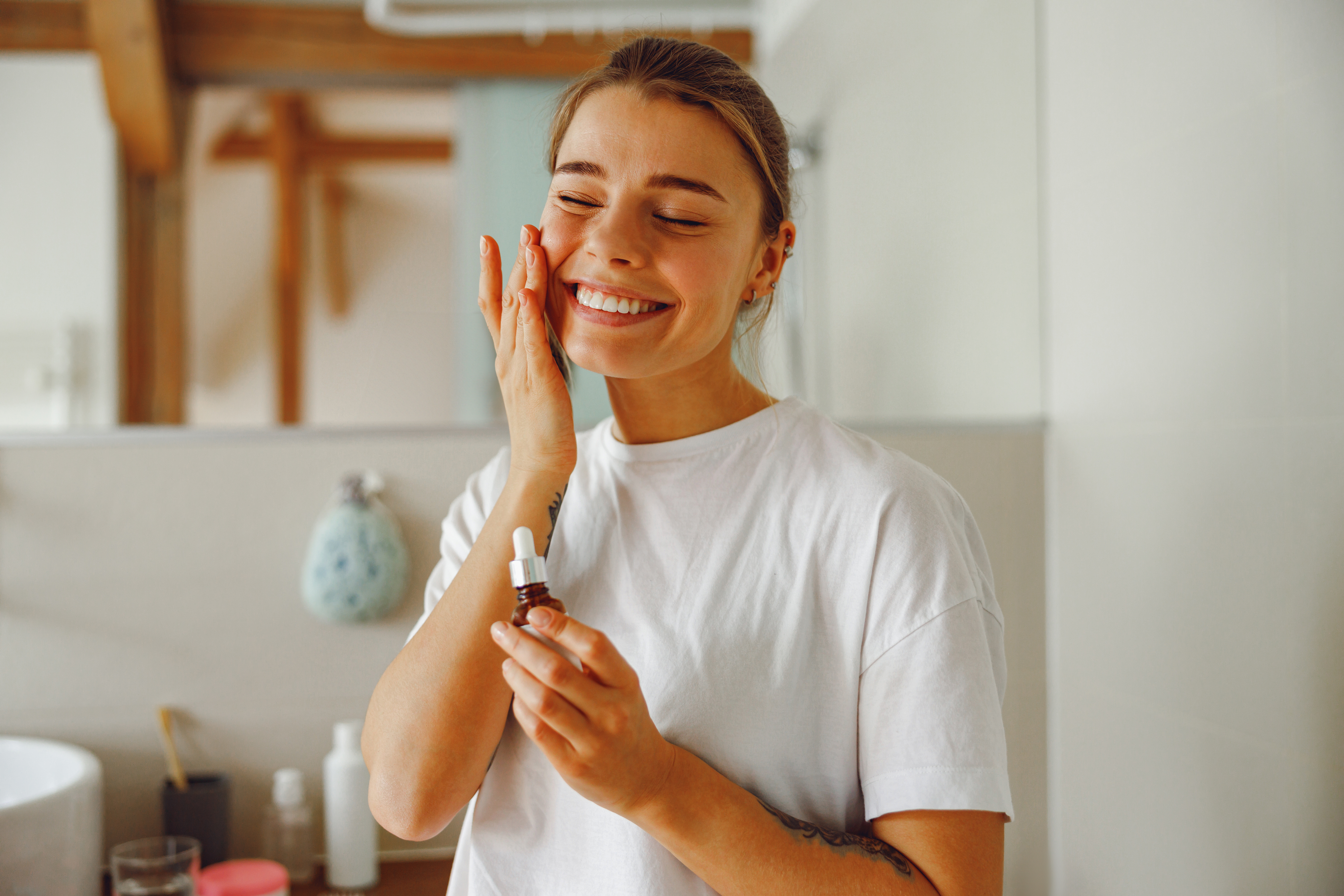 Seasonal Skincare: How to Adjust Your Routine All Year Long